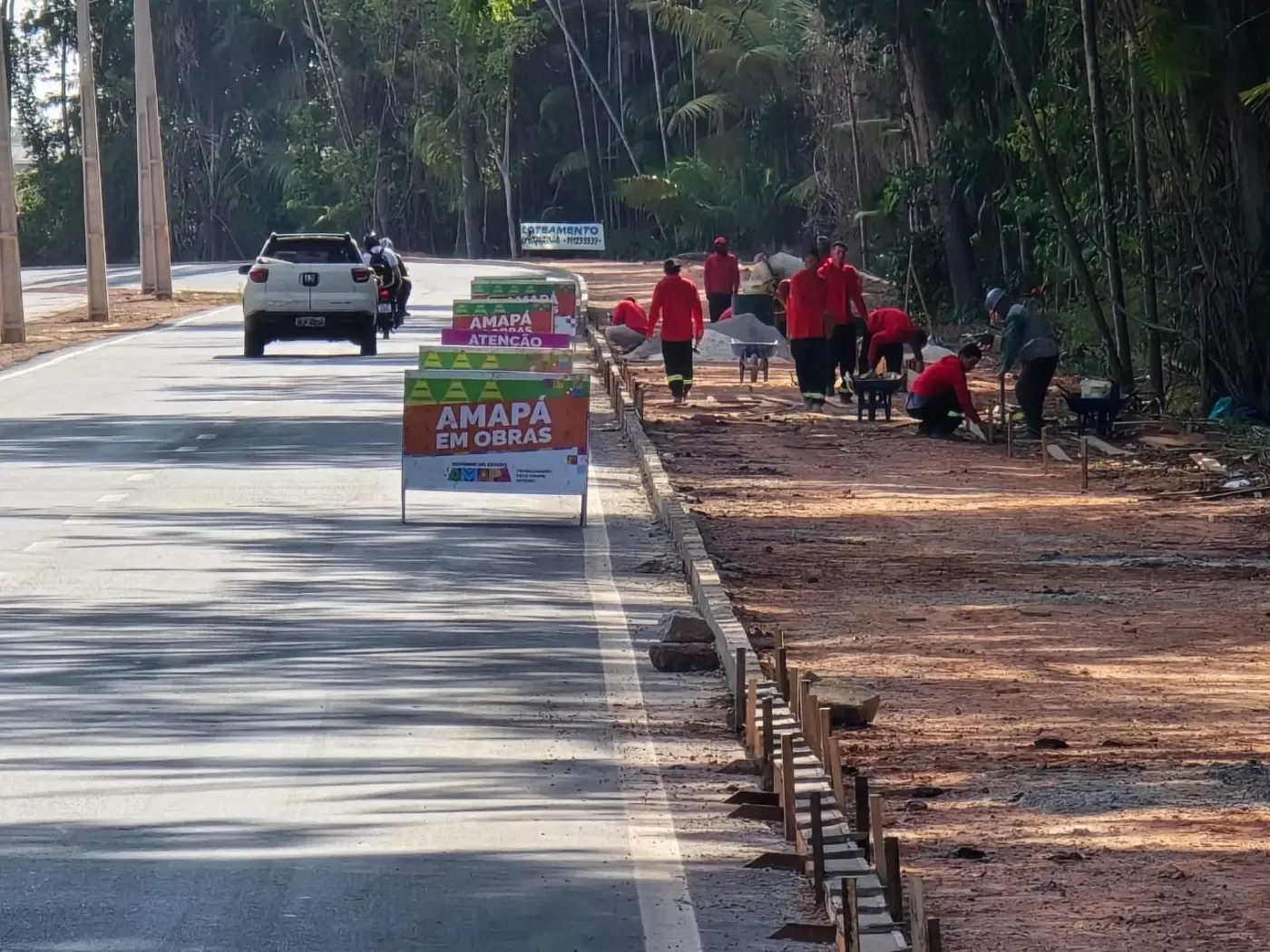 Para garantir fluxo seguro, Governo do Amapá dá continuidade às obras da Rodovia JP e avança na pavimentação asfáltica