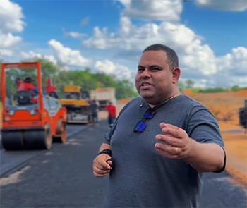 Porto Grande inicia pavimentação no bairro Brasil Tropical e reforça compromisso com infraestrutura urbana