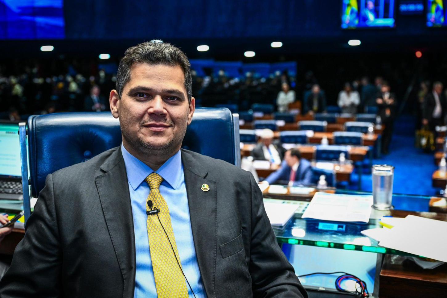 Presidente Davi celebra presença do Senado na “Folia Literária” e destaca compromisso com a educação