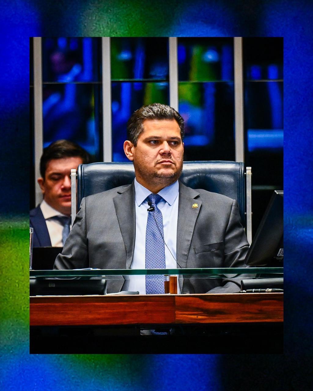 Senado aprova avanços em educação, acessibilidade e logística simbólica da capital