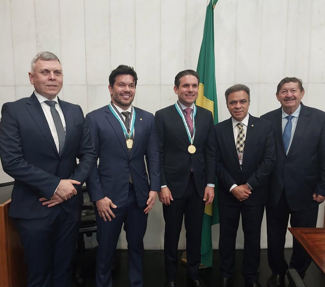 Deputado federal recebe maior honraria da atricon por atuação em prol do controle externo