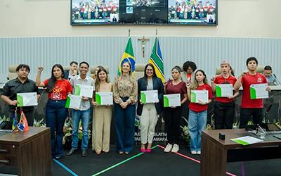 Juventude do município de Amapá marca presença em sessão solene da Assembleia Legislativa