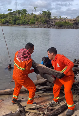Laranjal do Jari realiza ação de limpeza na Cachoeira de Santo Antônio para melhorar acesso e garantir segurança