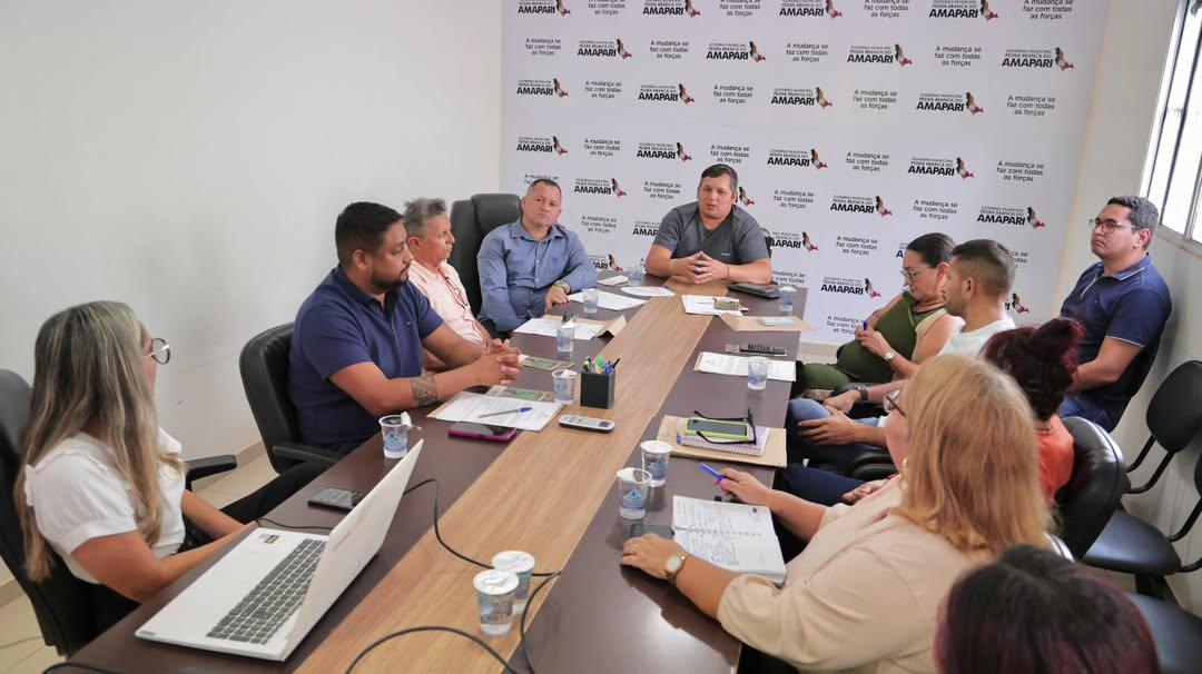 Pedra Branca do Amapari discute implantação de Programa de Gestão Fiscal com apoio estadual