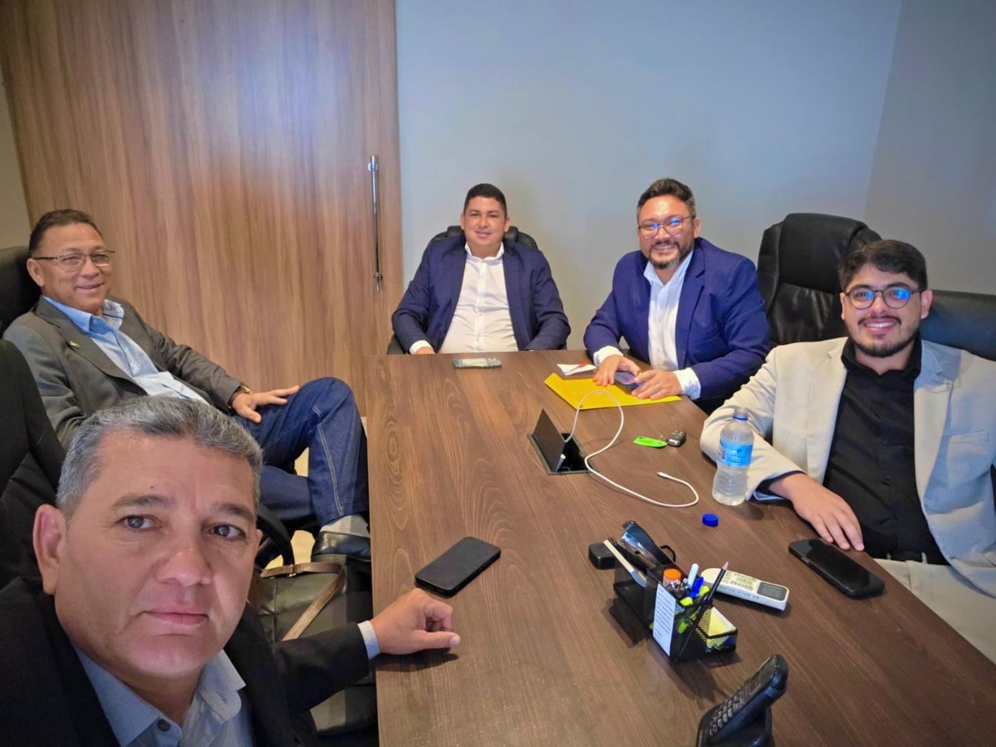 Prefeito de Mazagão, Chico Nó, mobiliza comitiva em Brasília em busca de recursos e parcerias