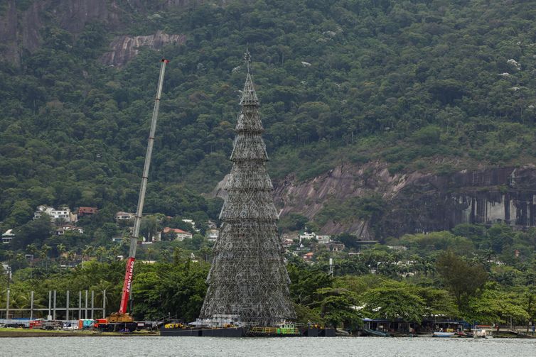  Rio se prepara para inaugurar árvore de natal da lagoa 