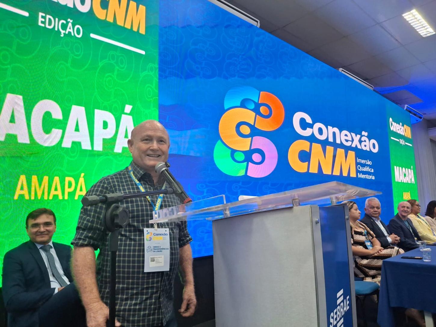 Bala participa da abertura do Conexão CNM em Macapá e reforça compromisso com a gestão municipal
