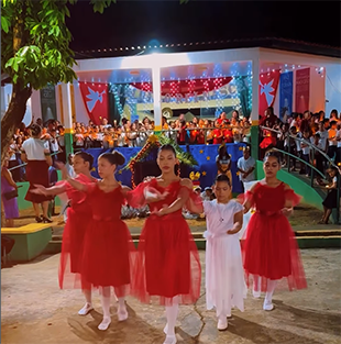 Cantata de Natal emociona comunidade escolar em Cutias