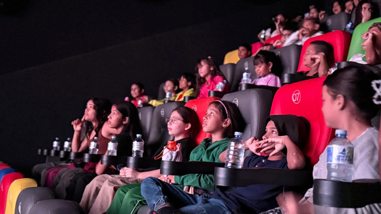 Estudantes da rede municipal de Macapá participam de sessões gratuitas de cinema