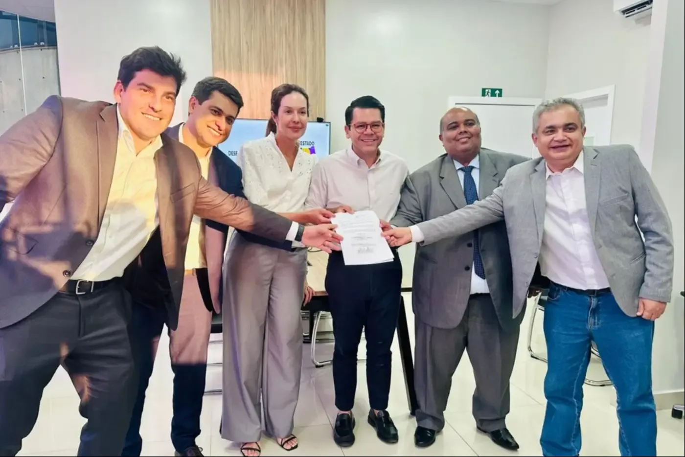 Governo do Amapá e Transpetro firmam acordo para estudar viabilidade de instalação de terminal logístico na Região Norte