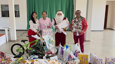 Natal Solidário: TJAP e Sinjap entregam presentes arrecadados para a 36ª Campanha Papai Noel dos Correios no Amapá