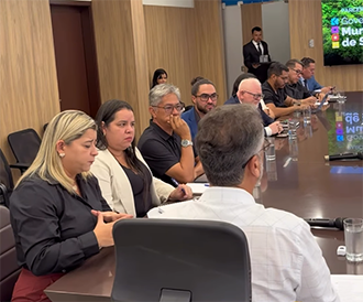 Clécio, Paulinha e vereadores alinham projetos para desenvolvimento municipal