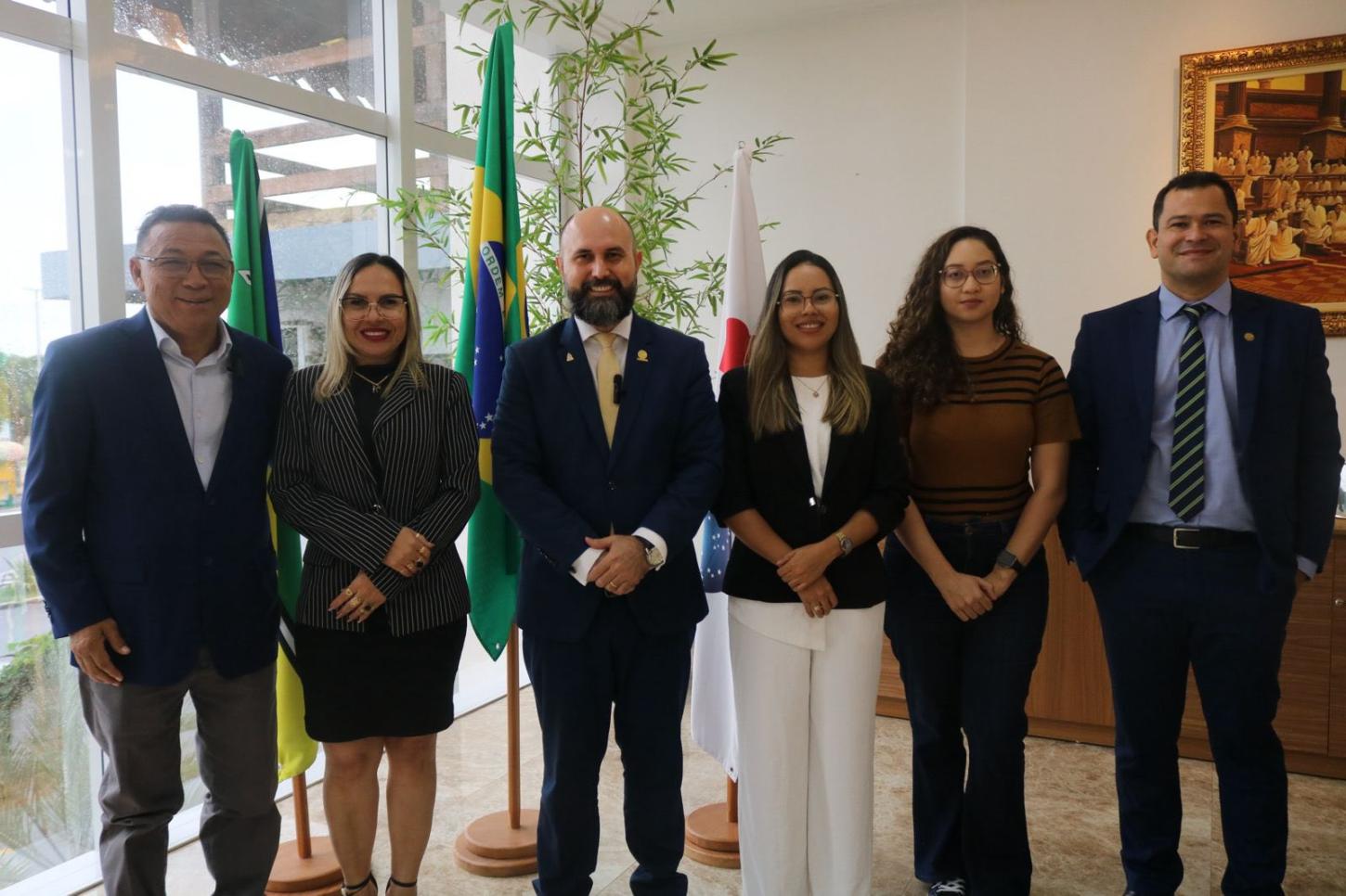 Diálogo institucional entre Prefeitura de Mazagão e OAB-AP reforça compromisso com transparência no concurso público