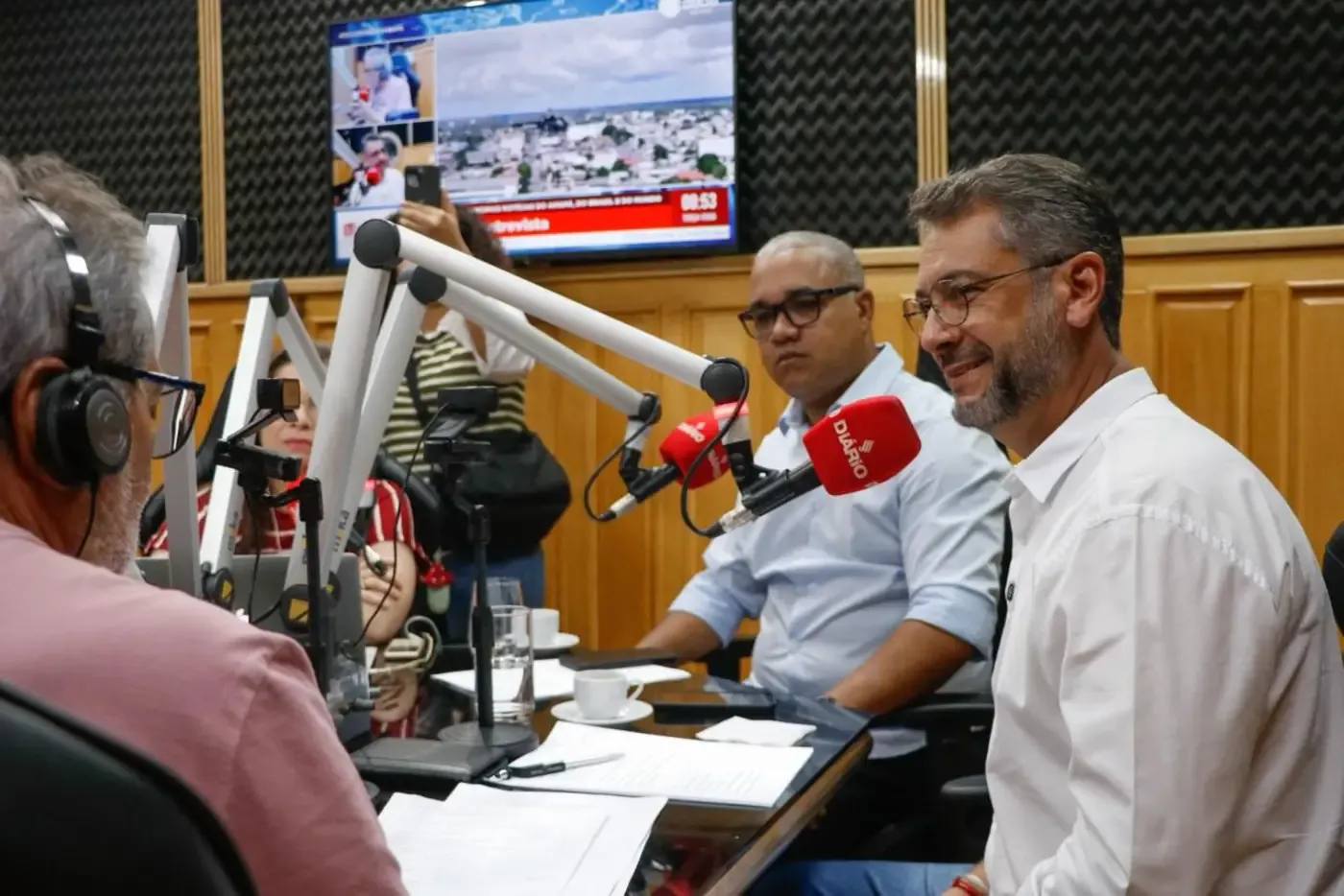 Em rodada de entrevistas, governador Clécio elenca avanços na gestão estadual