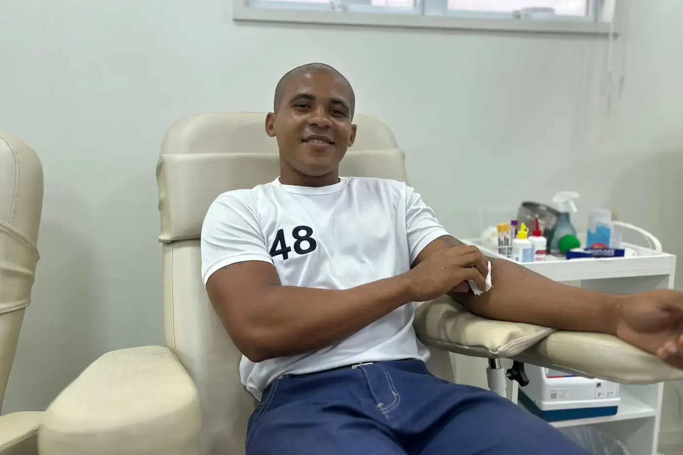 'A doação é muito importante, ela salva vidas', destaca aluno do curso de Formação da PM em ação da carreta do Hemoap