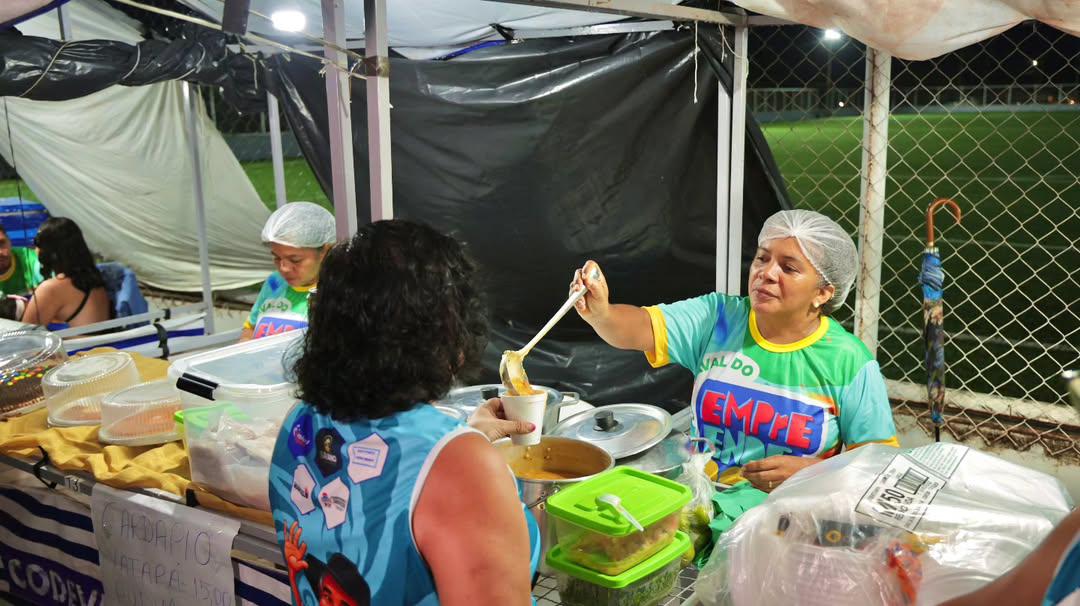 Carnaval do Empreendedor reúne multidão em Pedra Branca e vira vitrine para pequenos negócios