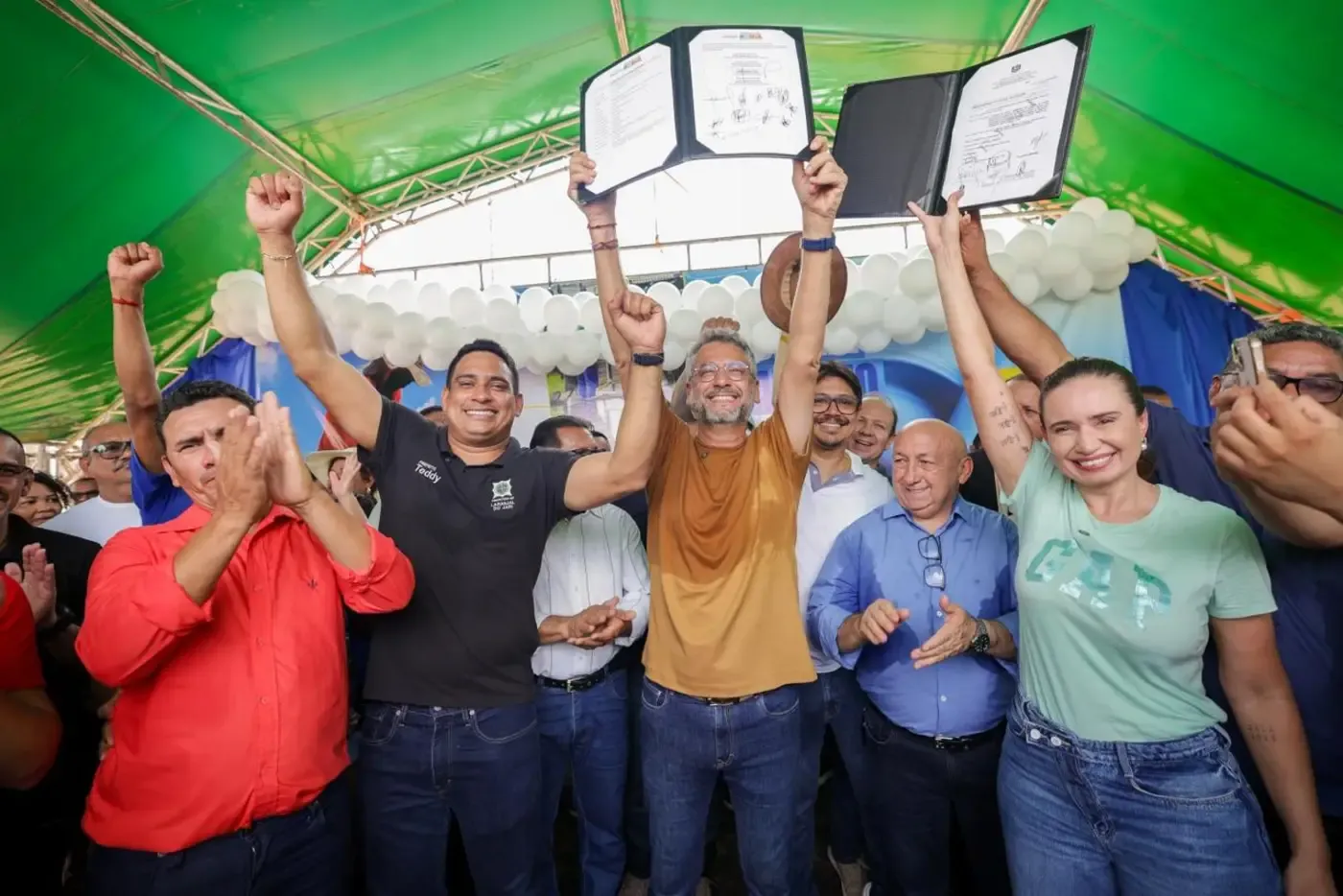 Governador Clécio assina ordem de serviço para pavimentação da Rodovia AP-160 e integra Laranjal e Vitória do Jari por via terrestre