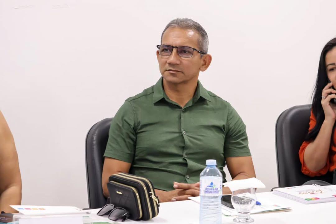 Pedra Branca do Amapari participa de reunião estratégica e reforça compromisso com alfabetização