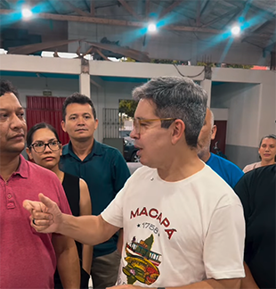 Randolfe reúne com pescadores no Amapá e discute demandas do setor na Colônia do Perpétuo Socorro