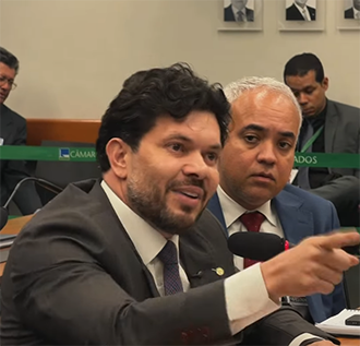 Acácio Favacho viabiliza modelo habitacional que elimina entrada e amplia acesso à casa própria no Amapá