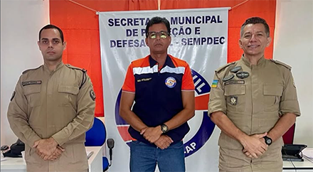 Defesa Civil de Mazagão e Corpo de Bombeiros fortalecem parceria em visita institucional