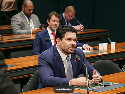 Deputado Acácio Favacho cria canal direto para esclarecer dúvidas sobre a PEC 47