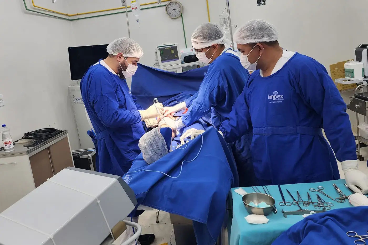 Governo do Amapá reforça centro cirúrgico do Hospital de Emergência de Macapá com novos equipamentos de alta tecnologia