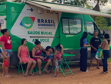 Oiapoque aproxima cuidados de saúde bucal da população com ação da Unidade Móvel Odontológica