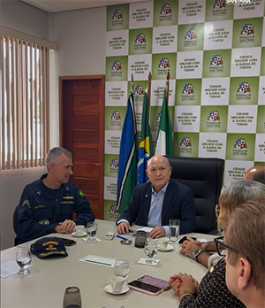 Prefeitura de Santana articula ação social com a Marinha para ampliar atendimentos à população