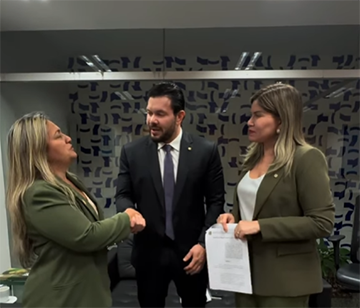 Aline Gurgel acompanha avanço da PEC 47 e destaca debate sobre justiça aos excluídos da transposição