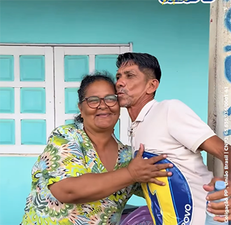 Guido realiza caminhada na Vila Vitória e amplia presença nas ruas de Oiapoque