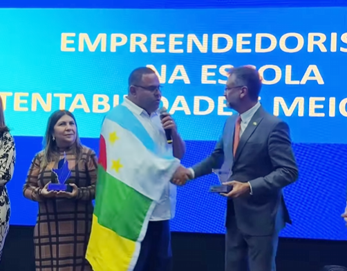 Liderança que transforma: Prefeito Elielson Moraes conquista dupla premiação no Sebrae