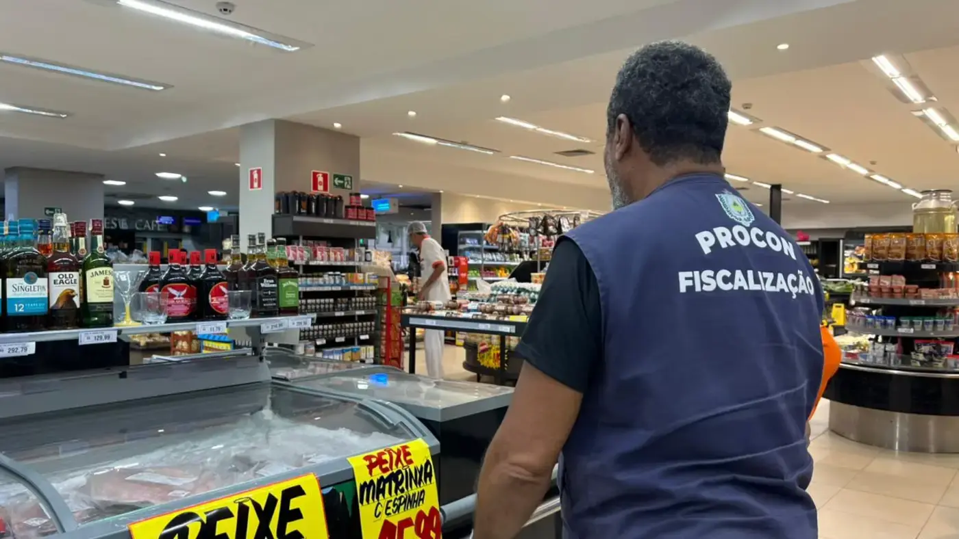 Operação Semana Santa: Procon Amapá fiscaliza estabelecimentos em Macapá e Santana
