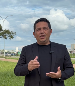 Rafael Toscano leva pauta da alfabetização e do financiamento escolar de Vitória do Jari a Brasília