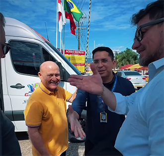 Bala Rocha visita Porto Chibatão e busca referências para fortalecer Porto de Santana