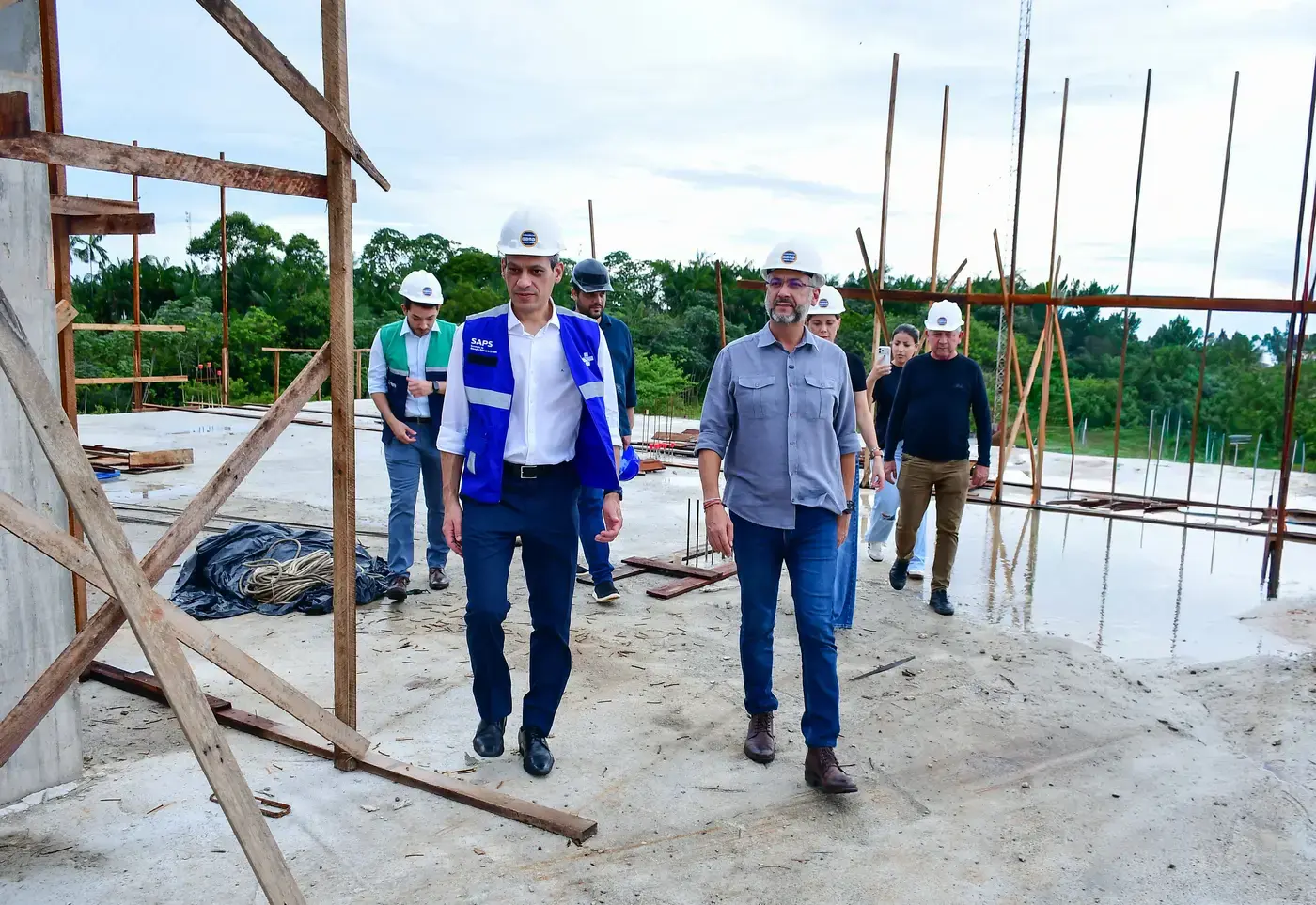 Clécio apresenta ao Ministério da Saúde construção do maior centro de referência em odontologia do país