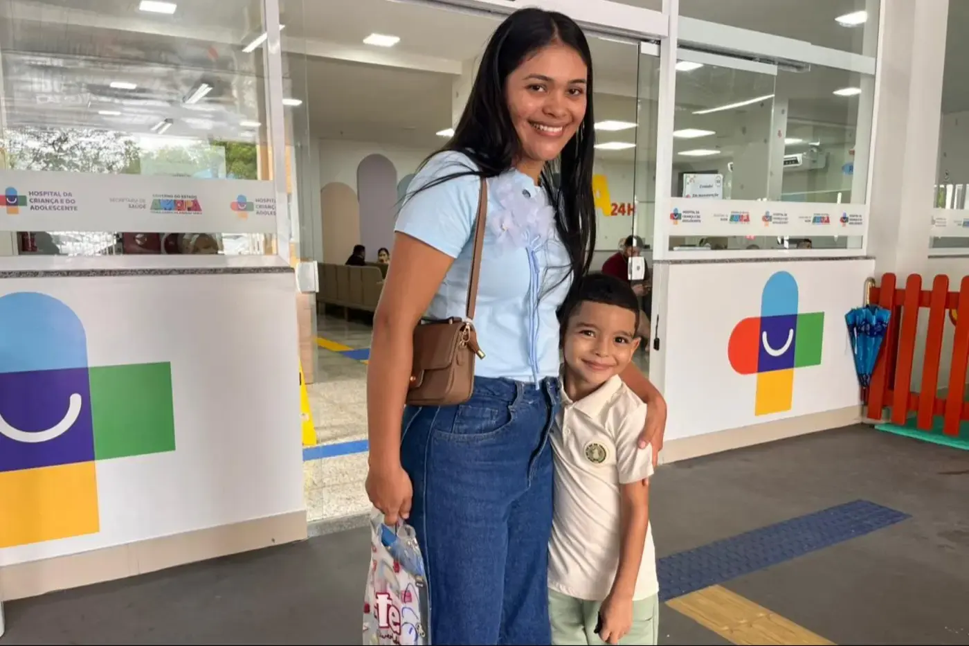 'Enfrento 14h de barco, mas aqui ele é bem cuidado', diz mãe de paciente em tratamento na rede hospitalar do Governo do Amapá
