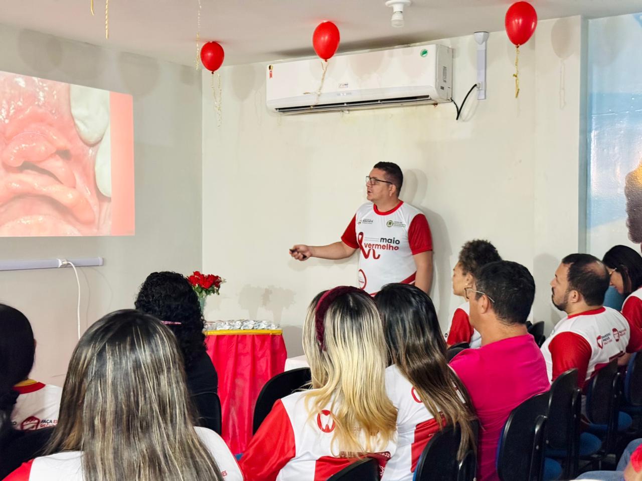 Maio Vermelho reforça a importância da prevenção e do diagnóstico precoce do câncer de boca em Macapá
