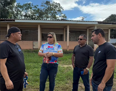 Prefeita Paulinha Santos vistoria locais de obras em comunidades de Serra do Navio