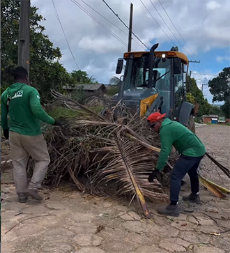 Prefeitura de Cutias intensifica limpeza urbana e coleta de entulhos no município