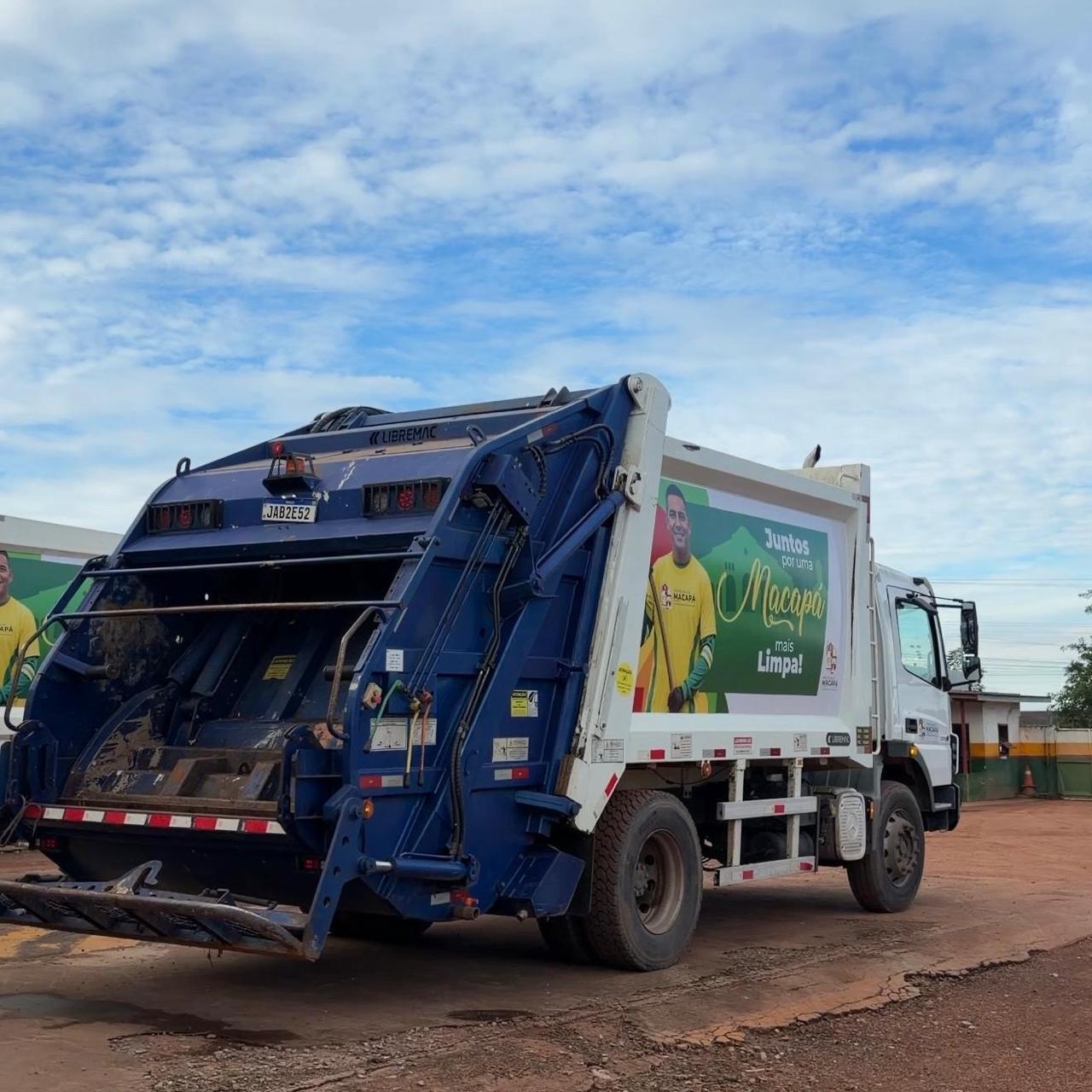 Prefeitura de Macapá reforça coleta de lixo com a chegada de dois novos caminhões compactadores