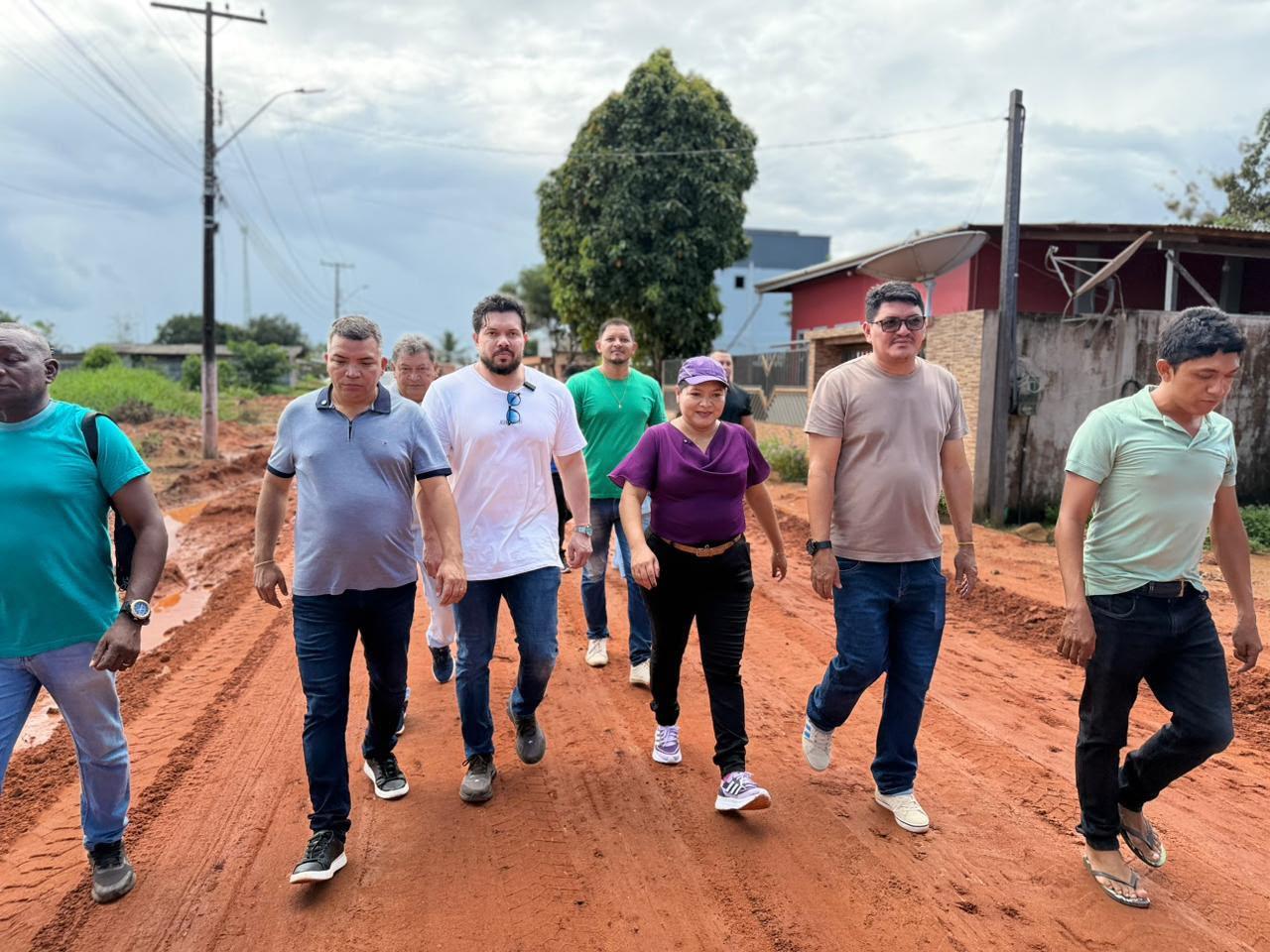 Acácio Favacho transfere gabinete para Vitória do Jari e acompanha avanço histórico de obras e aplicação de recursos