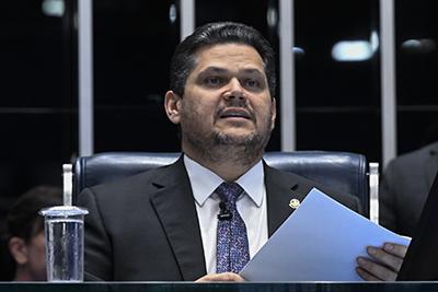 Alcolumbre rechaça acusações falsas e reafirma integridade no comando do Senado