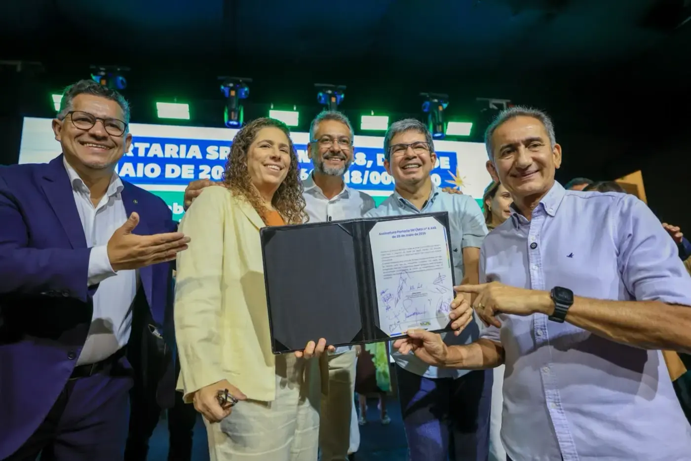 Amapá e União anunciam novos avanços na transposição e em projetos habitacionais em Macapá