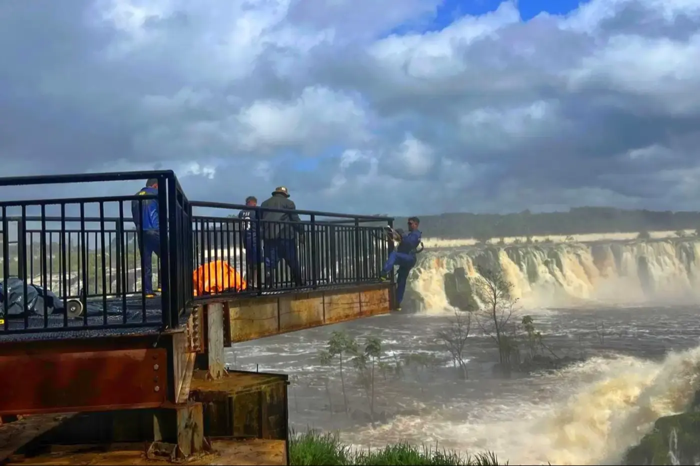 Avançam obras do Mirante da Cachoeira de Santo Antônio; empreendimento no Sul do estado entra na fase final de execução