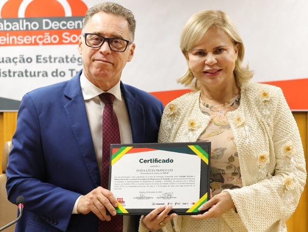 Conselheira do CNMP defende reinserção social pelo trabalho em seminário nacional