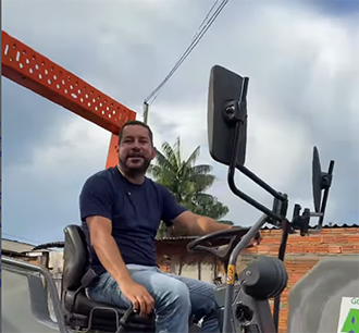 Ferreira Gomes inicia recapeamento asfáltico no bairro da Montanha