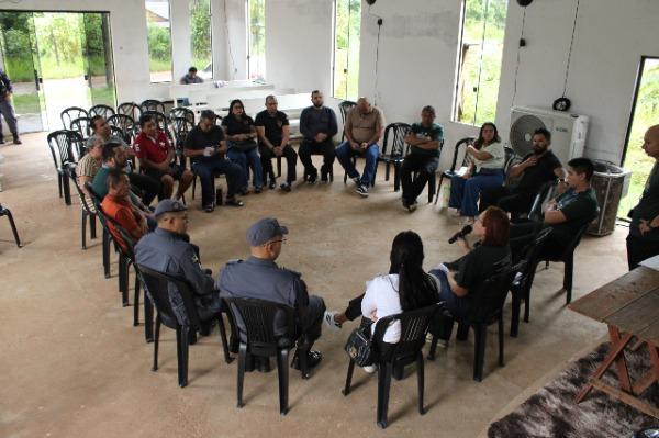 Projeto Rios de Direitos chega à Ilha de Santana para escuta comunitária e diálogo com moradores