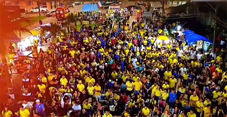 Telão da Copa e festa junina reúnem famílias em noite de alegria em Oiapoque