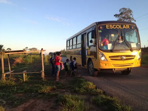Comissão aprova ampliação do acesso à alimentação e ao transporte escolar nas zonas rurais